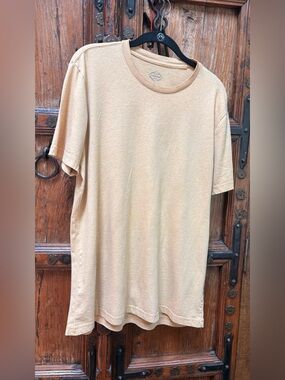 St. John's Bay  Crew Neck Tee
Everyday Essential | Sz L
Discounted-Minor Flaw